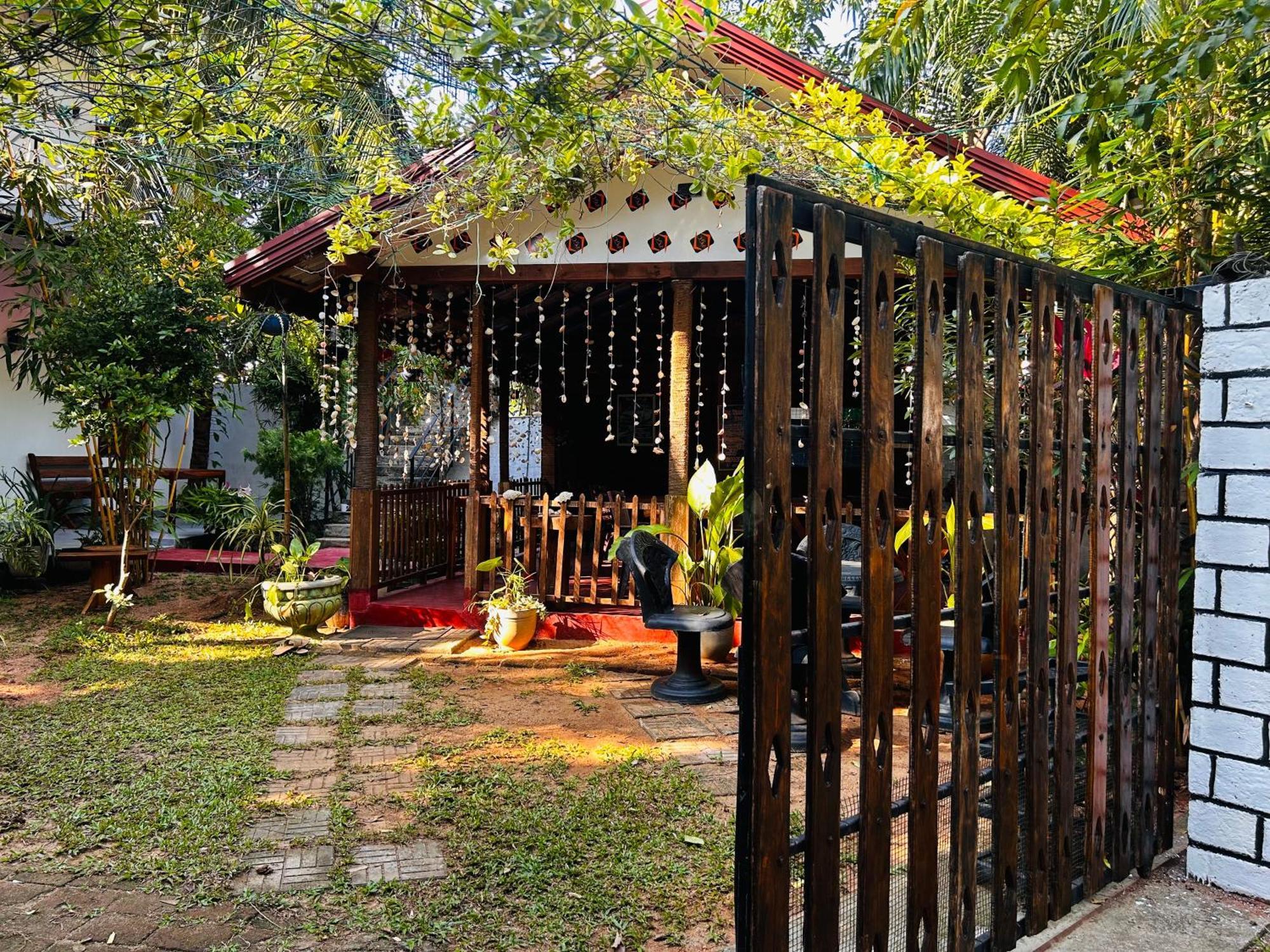 Pearl Bungalow Trincomalee Extérieur photo